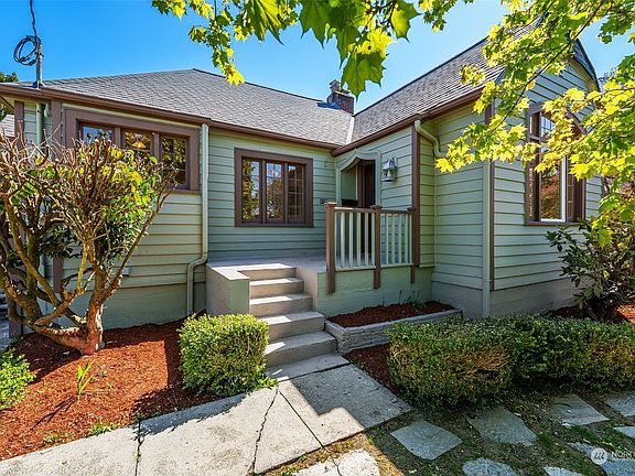 3rd image of 1120 Naval Avenue