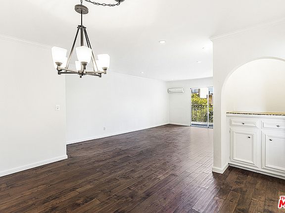 3rd image of 625 N Flores St APT 303