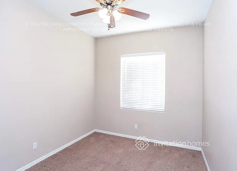 7805 Robinglen Ave — Photo 12