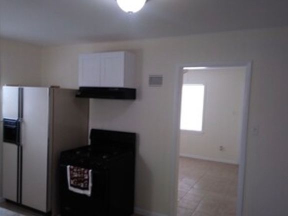 5th image of 1401 NW Williams Ave #10947473