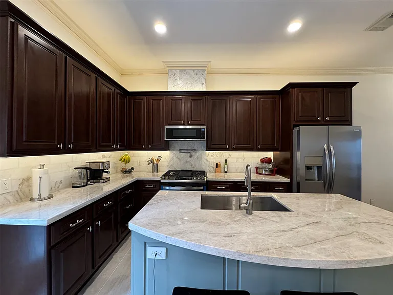 2540 Prospect St #G — Photo 10