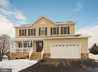 332 Apple Valley Rd, Winchester, VA 22602