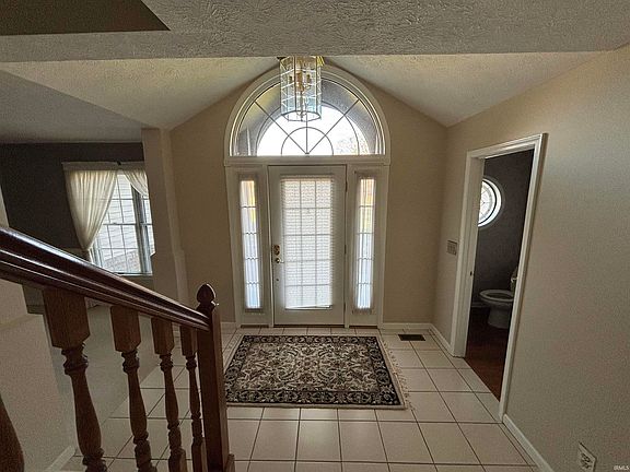 5th image of 409 Vermont Dr
