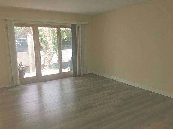5th image of 1855 Diamond St Unit 5-131