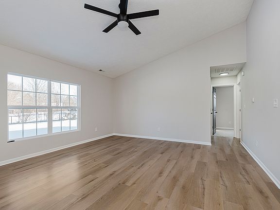 4th image of 3249 Cherry Lake Ln