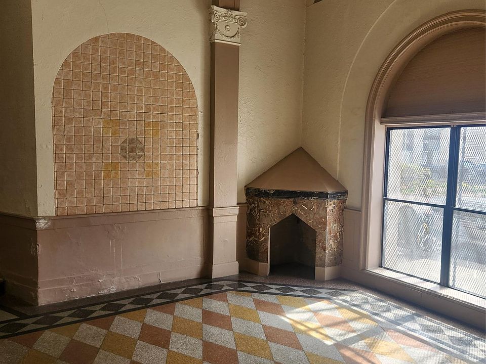 1st image of 941 Jerome Avenue #8G