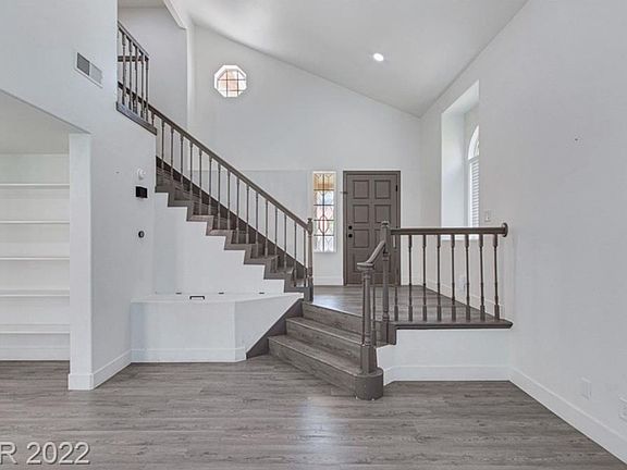 4th image of 8312 Bermuda Beach Dr