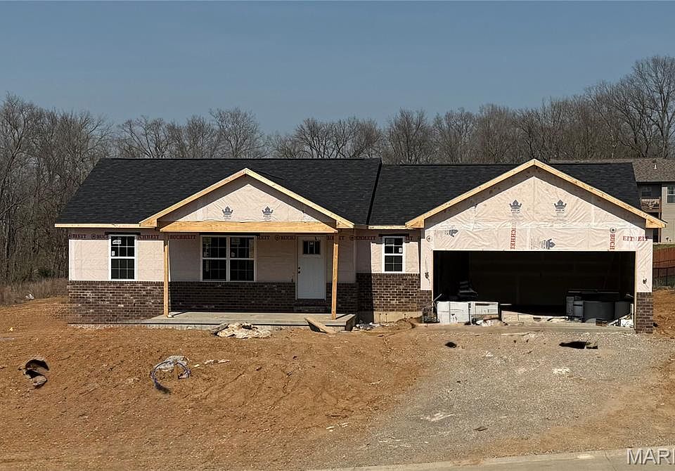 1st image of 545 Wentworth Dr