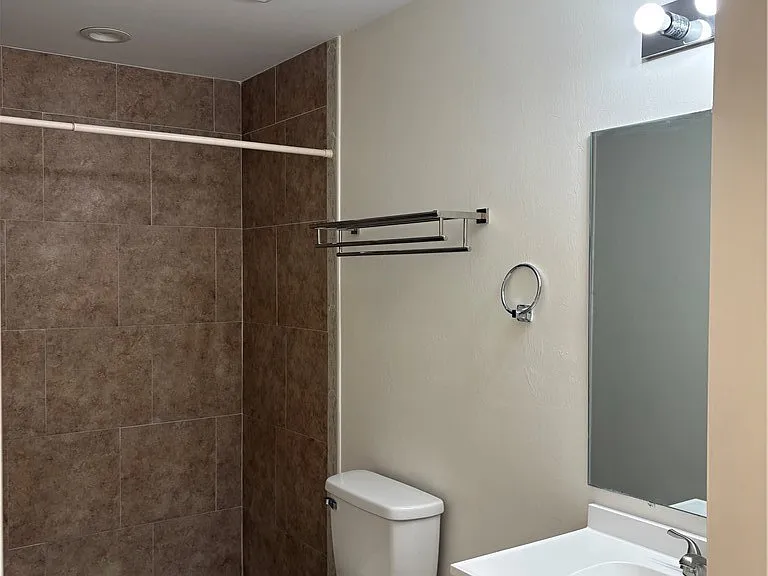1117 SW 8th Pl — Photo 14