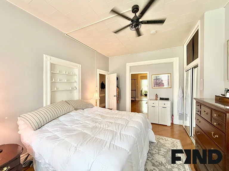 31 Goodwin Pl #1 — Photo 16