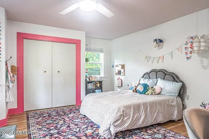 420 E Indiana Ave — Photo 16