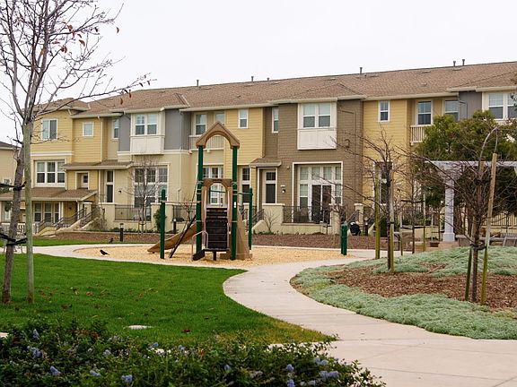 2nd image of 217 Keech Dr