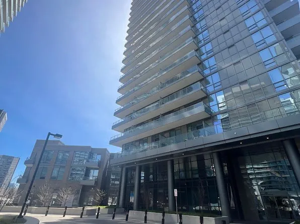 50 Forest Manor Rd #Penthouse 313, Toronto, ON M2J 0E3