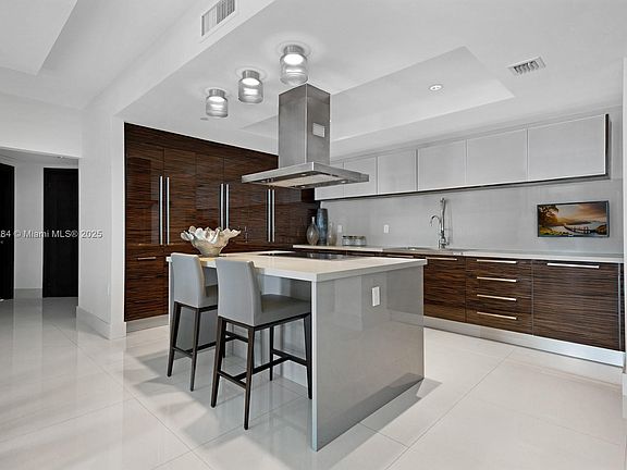 3rd image of 150 Sunny Isles Blvd #Penthouse 1-3