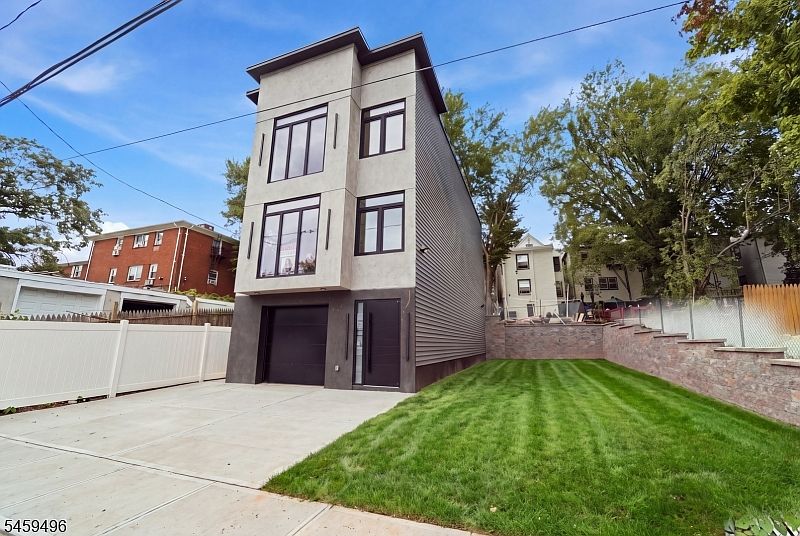 1st image of 77 Brookside Ave