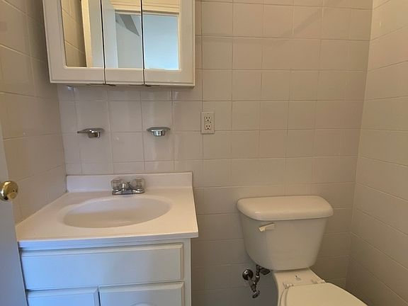 4th image of 160 E 88th St #9BL