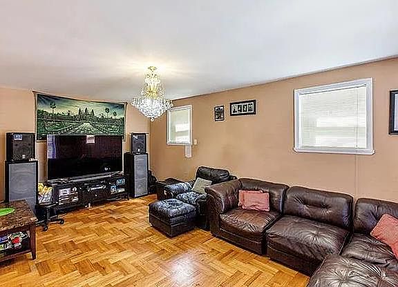 2nd image of 1410 Astor Ave