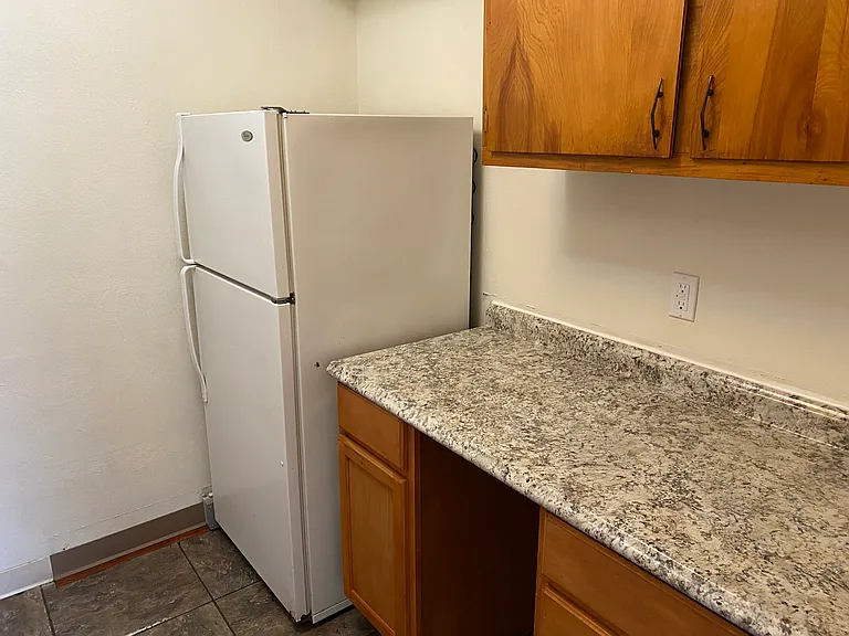 209 Castellano Dr #8 — Photo 3