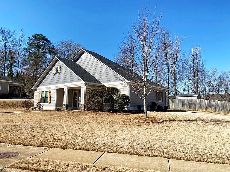 833 Cotswold Way — Photo 3
