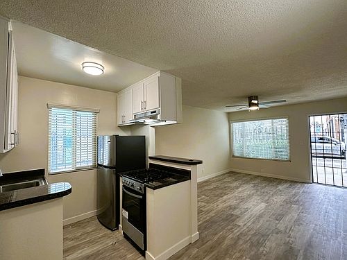 3rd image of 1426 Pacific Ave APT 4