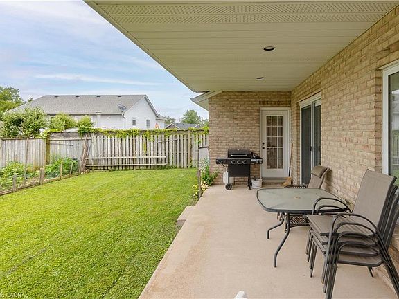 3rd image of 8034 Pinellas Park Dr