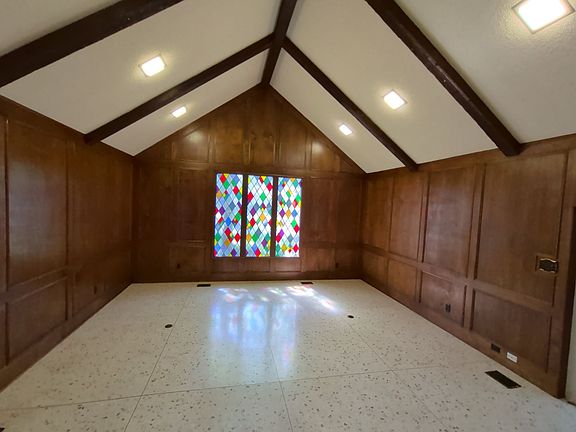 2nd image of 2311 Lakeside Dr