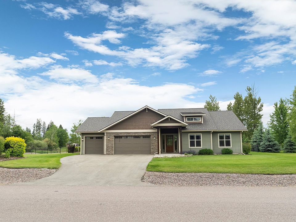 1st image of 424 Soaring Pines Trl
