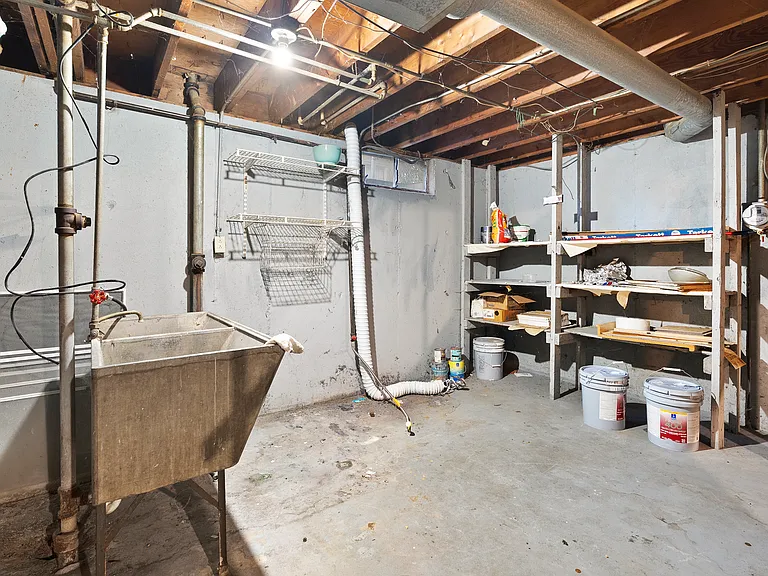 2412 Midway Dr — Photo 16