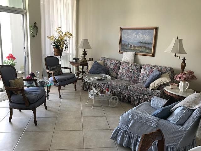2nd image of 700 Biltmore Way APT 706