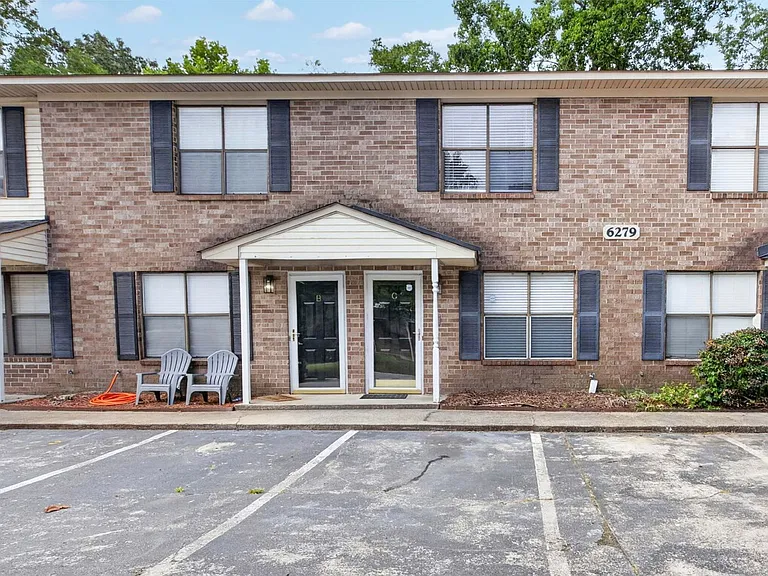 6279 Lucille Dr #C — Photo 1