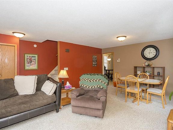 4th image of 6322 Oakes Ave