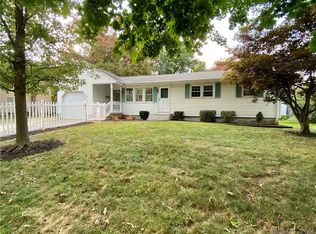 105 Rockledge Dr, Meriden, CT 06450