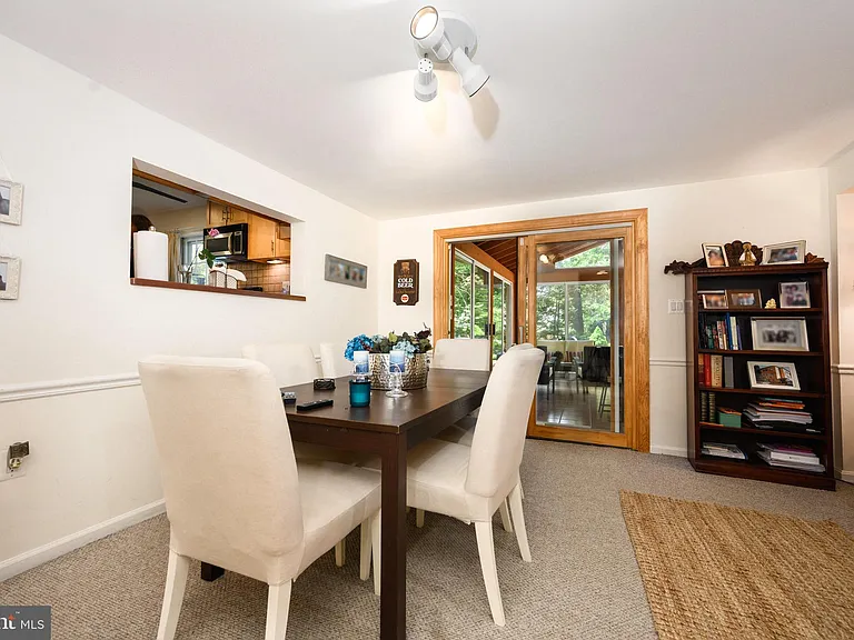 11708 Magruder Ln — Photo 11