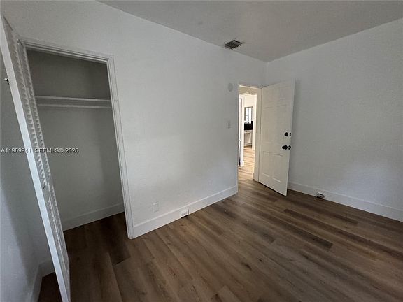 5th image of 748 NE 127th St