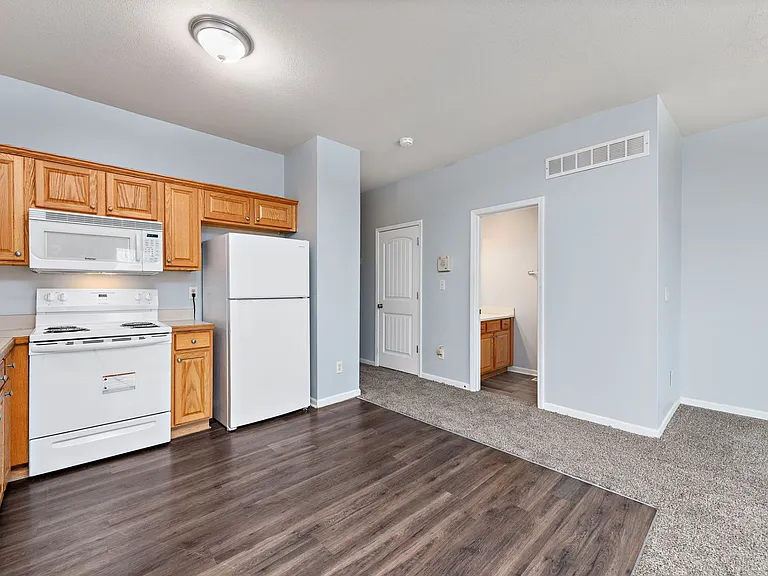 132-210 Mott Dr #1620-1628 — Photo 23
