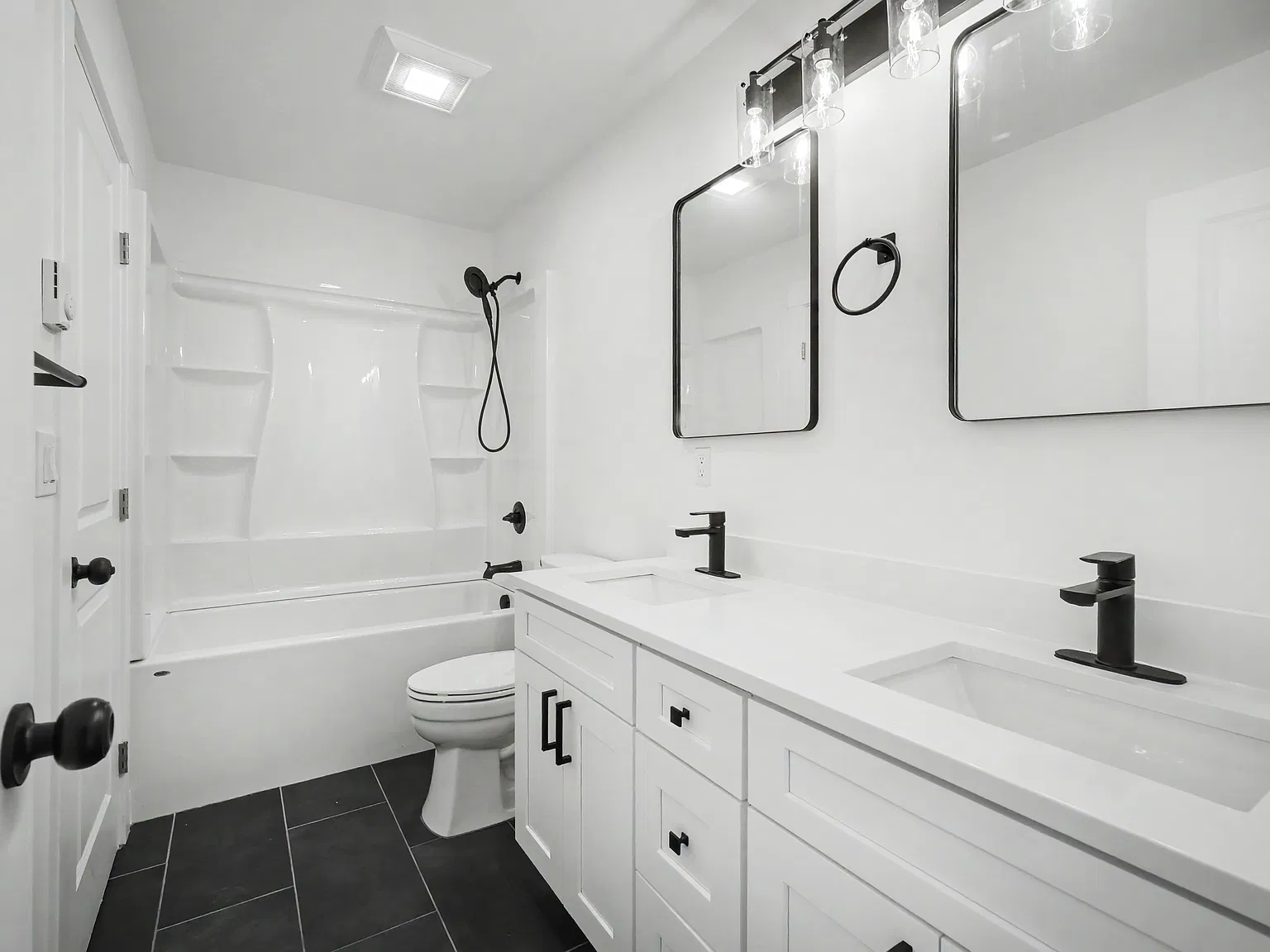 3 bed, 1.5 bath, 1000 sqft, $2,695 — Photo 1
