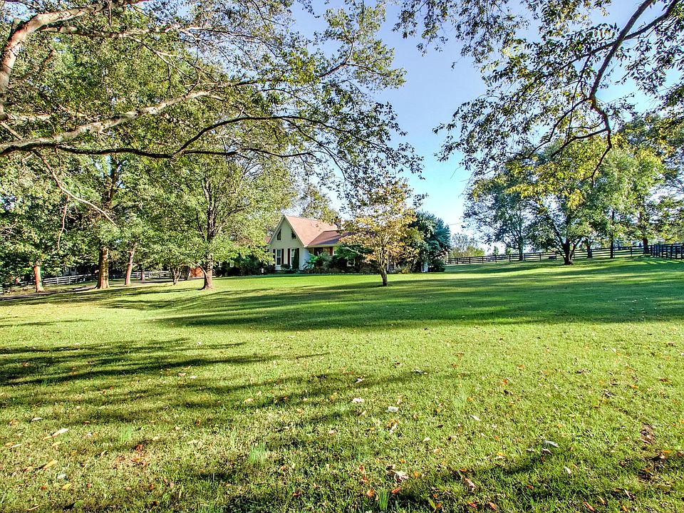 1st image of 2389 Henpeck Ln