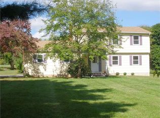 7 Michael Ln, Ringoes, NJ 08551