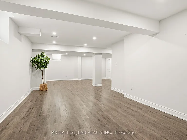 63 Fowler Dr — Photo 44