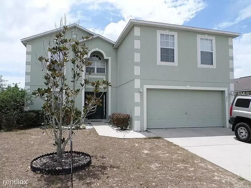 625 Kermarah Ave — Photo 1