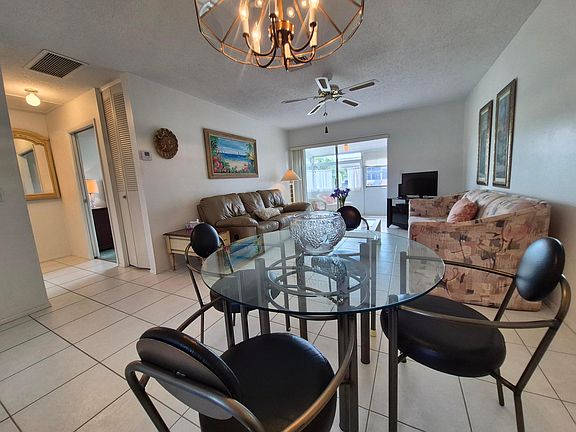 3rd image of 2546 Dudley Drive E #F