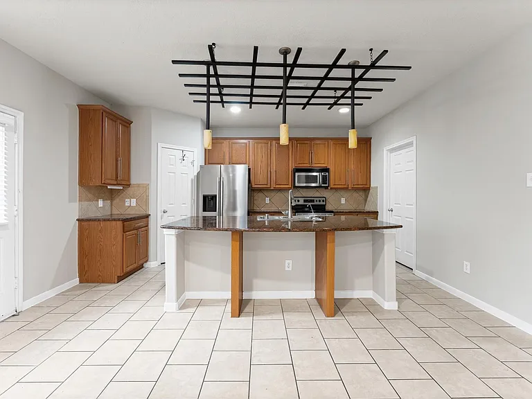 135 S Spinning Wheel Cir — Photo 39