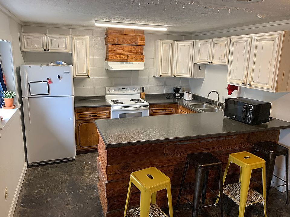 1st image of 507 N Clinic St