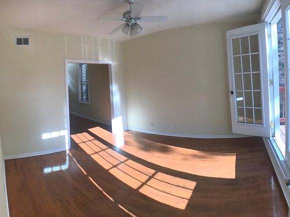 5th image of 2509 N Marshfield Ave #2F