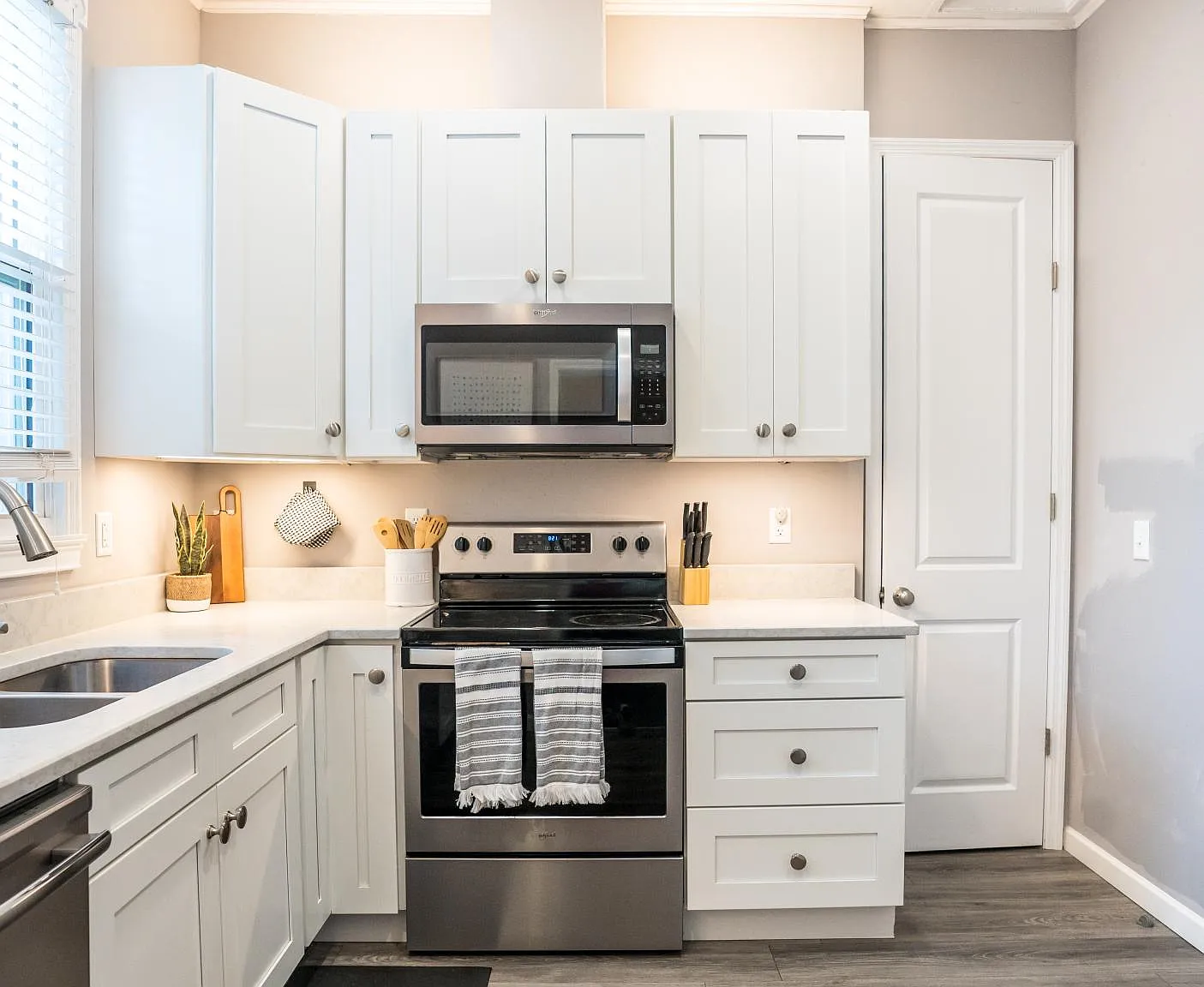 3 bed, 1677 sqft, $2,195 — Photo 4