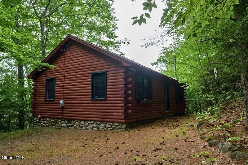 3rd image of 1 Grouse Ridge Road