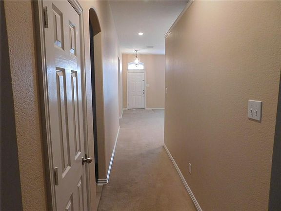 5th image of 1031 Fleetwood Cove Dr