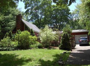 66 Dugway Dr, Pawling, NY 12564