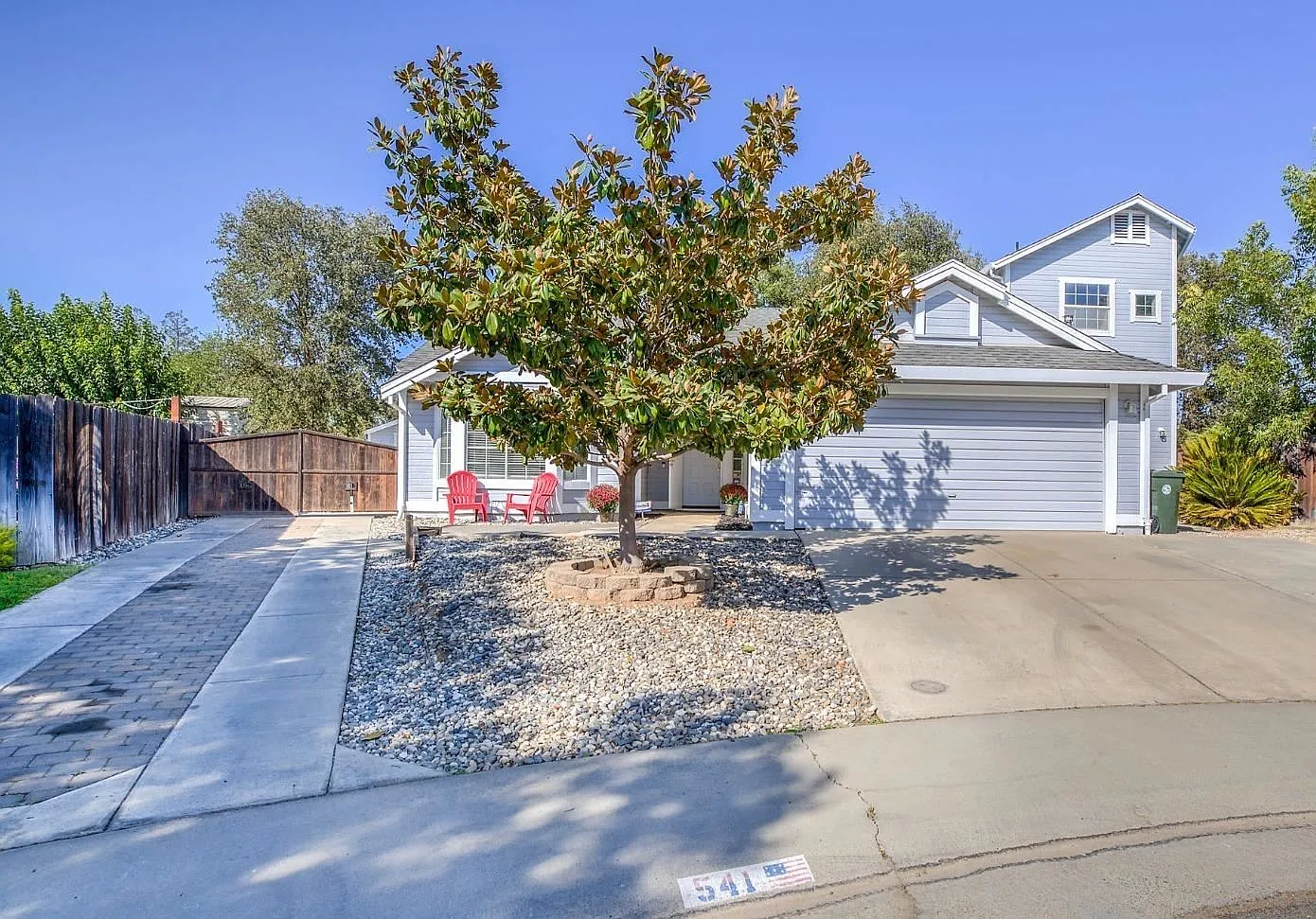 541 Silver Sky Ct photo 1