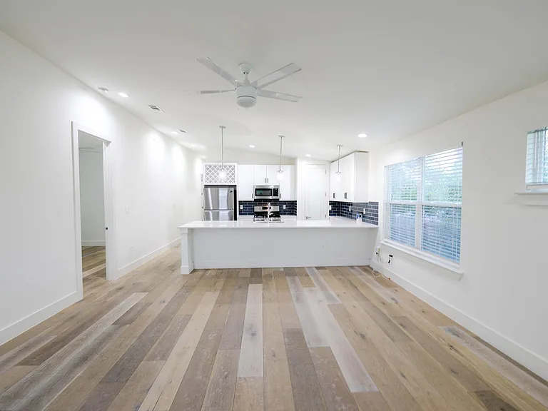 308 Moore Blvd — Photo 10